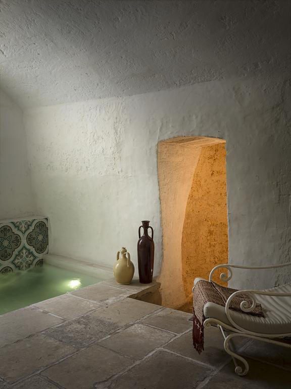 Don Totu - Dimora Storica Bed and Breakfast San Cassiano  Exteriör bild